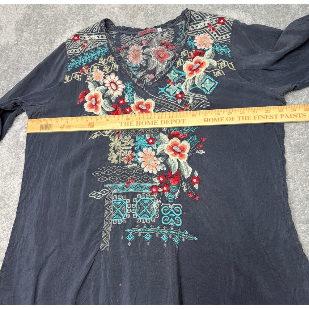 Johnny Was Blouse Womens XL Blue Floral Embroidered V Neck Boho 3/4 Sleeve Top - Picture 9 of 12